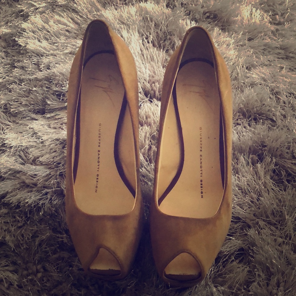 Giuseppe Zanotti  High Pumps